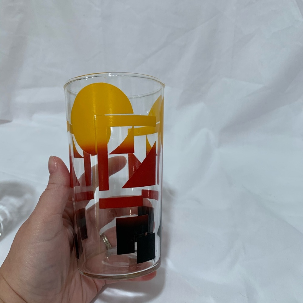 Vintage retro unique drinking glasses - Picture 3 of 8